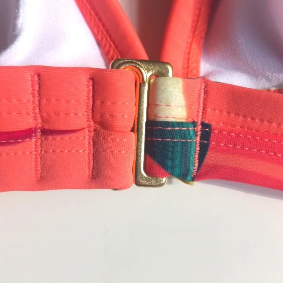 HALTER TOP CORAL LEAF🍃 BIKINI TOP - Picture 3 of 5